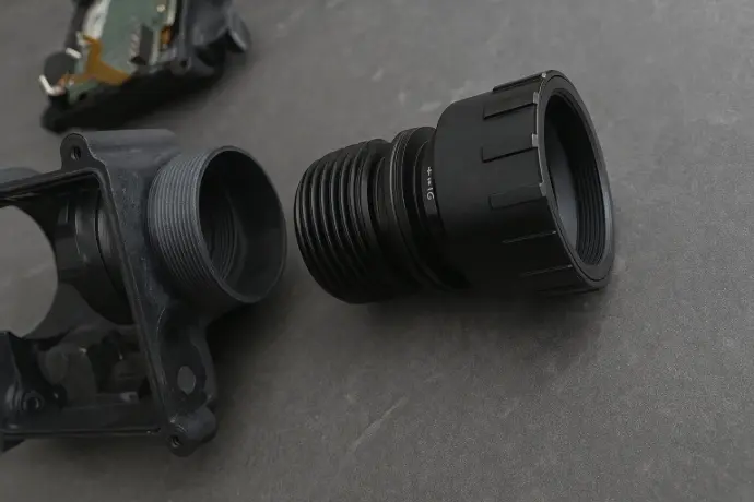 Корпус та об'єктив PVS-14
